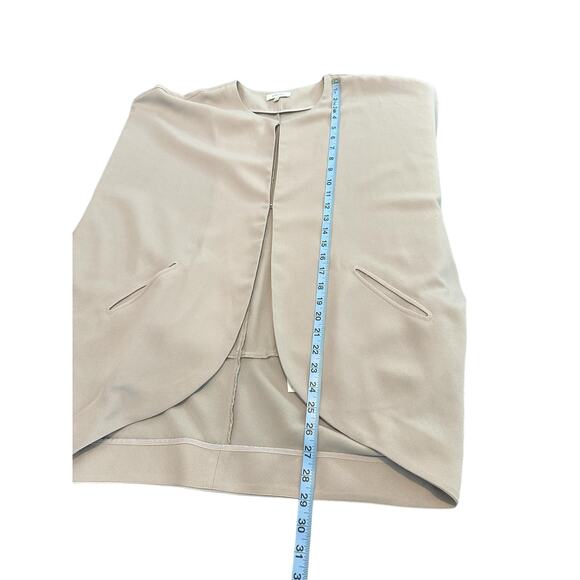 Aritizia Babaton Shawl Cardigan Beige Career Soft Cozy Lightweight Shawl Large - Picture 9 of 9